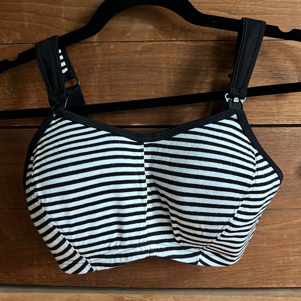Cadenshae Stripe Ultimate Nursing Sports Bra Size 32D/DD